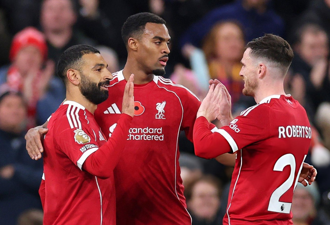 CĐV tỏ ra thất vọng khi Liverpool thua trước Aston Villa